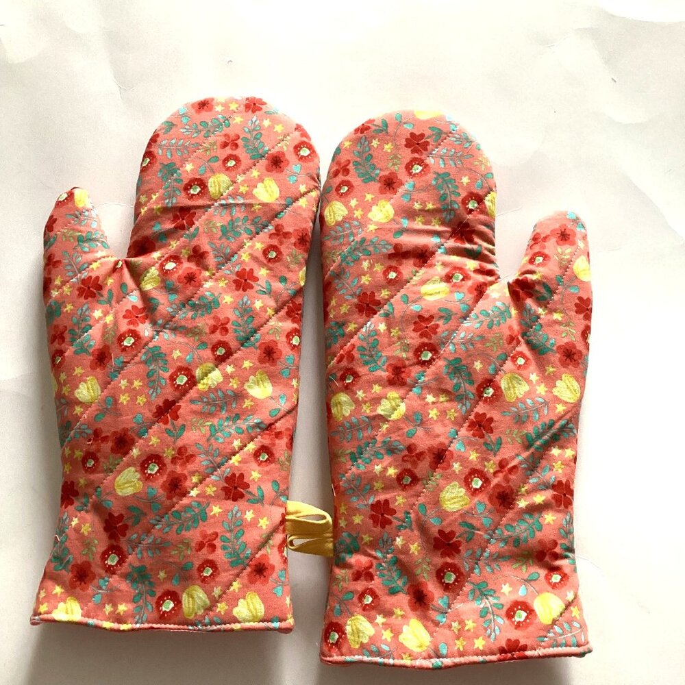 Handmade Oven Mitts With Loop Kitchen Linens Colorful Floral Home Decor